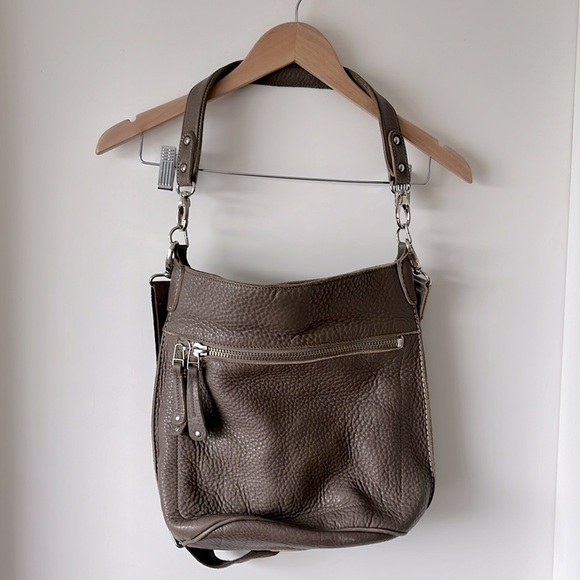 Roots Genuine leather bucket bag - Picture 1 of 3